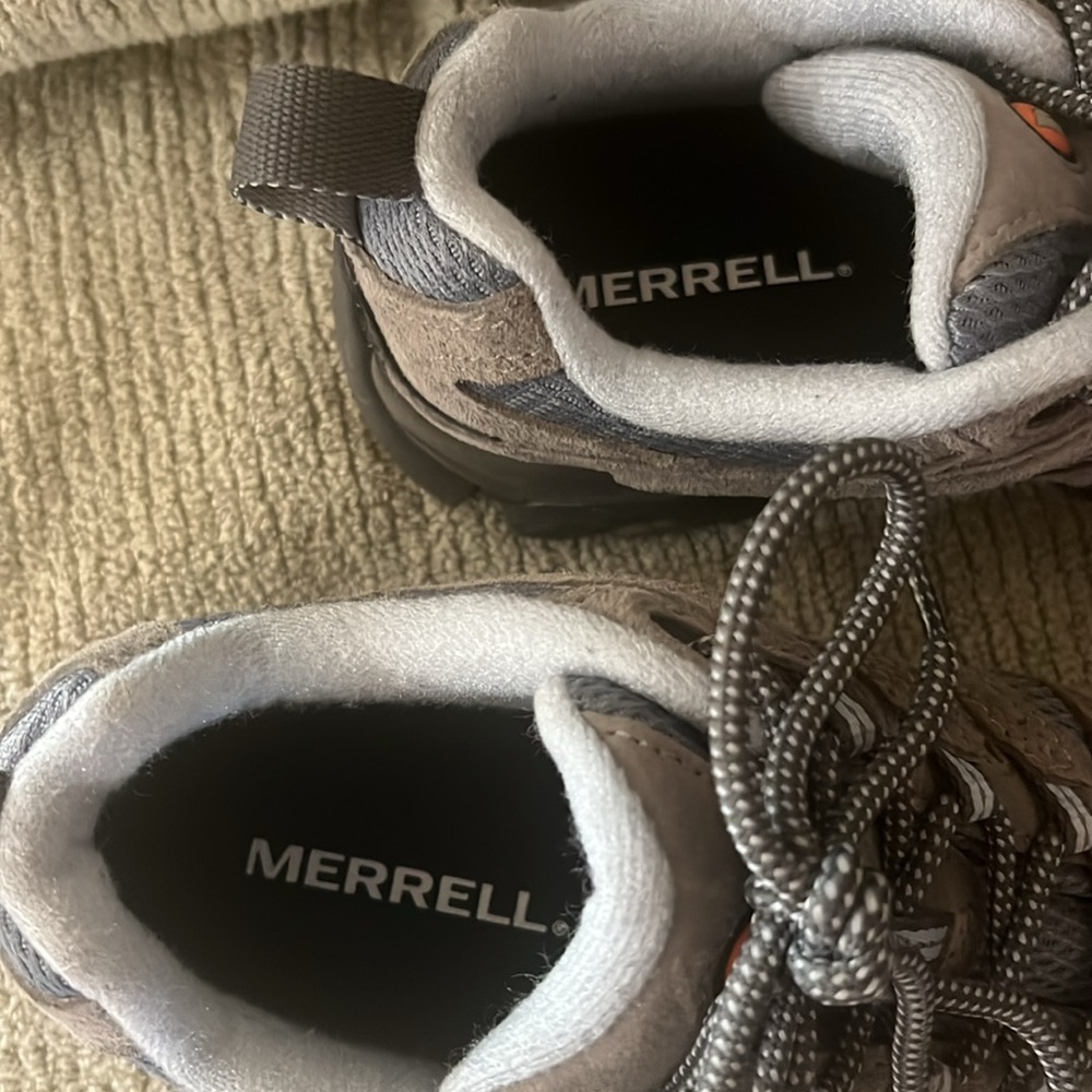 Women's Merrell Moab 3 Gray and Black Hiking Shoes - Picture 3 of 5
